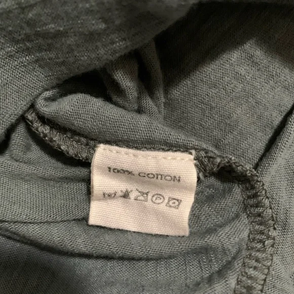 Magnolia Pearl Long Sleeve T with Heart Design - Picture 7 of 11